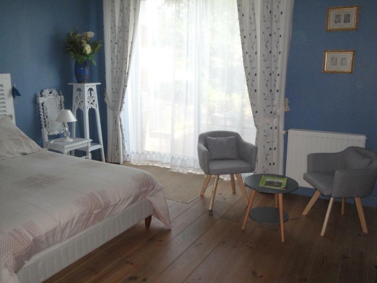 Bed and Breakfast Le Relais Des Capucines Largnac Екстер'єр фото