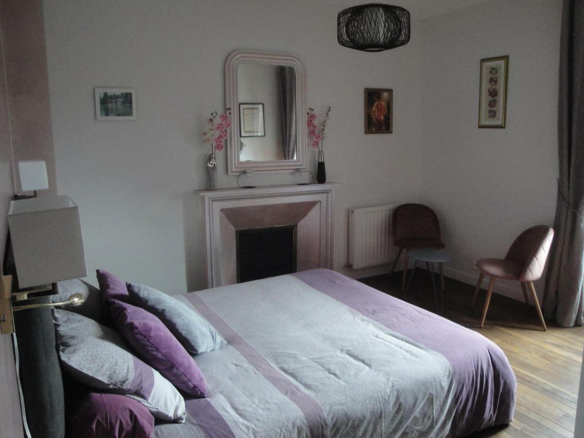 Bed and Breakfast Le Relais Des Capucines Largnac Екстер'єр фото
